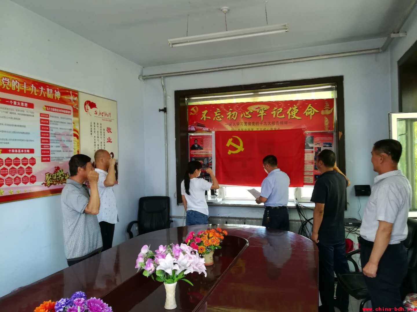 點(diǎn)擊瀏覽下一頁